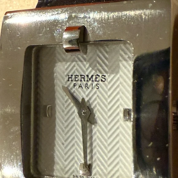 Hermes Black Leather Watch with Silver Accents display picture 2